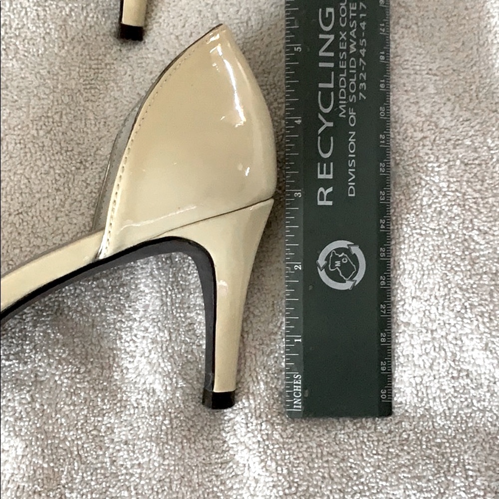 High heels - Picture 2 of 4